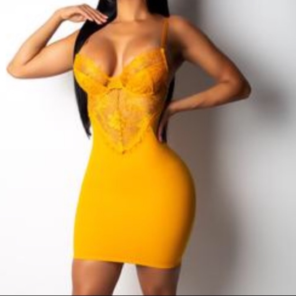 Lace dress